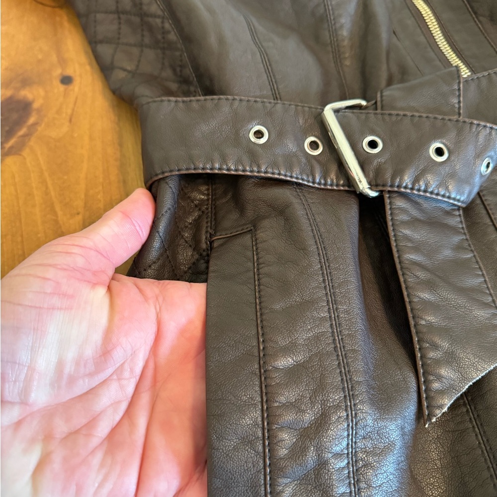 Kenneth Cole Jacket 🧥 - Picture 5 of 9